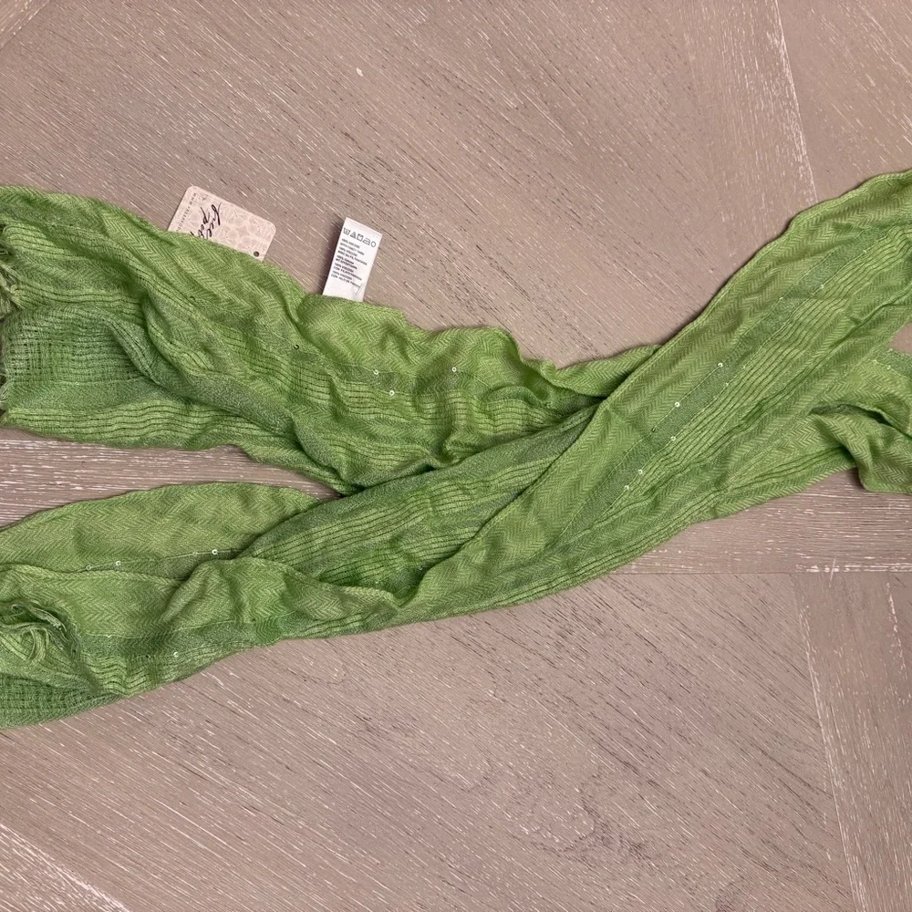 Free People Organic Apple Green Lightweight Scarf with Fringe NWT